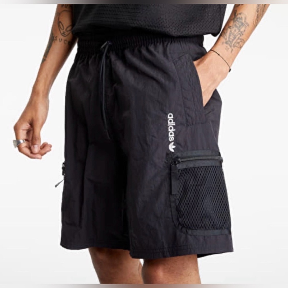 Adidas Men’s Black Originals Advanced Woven Multiple Pocket Shorts Sz XS